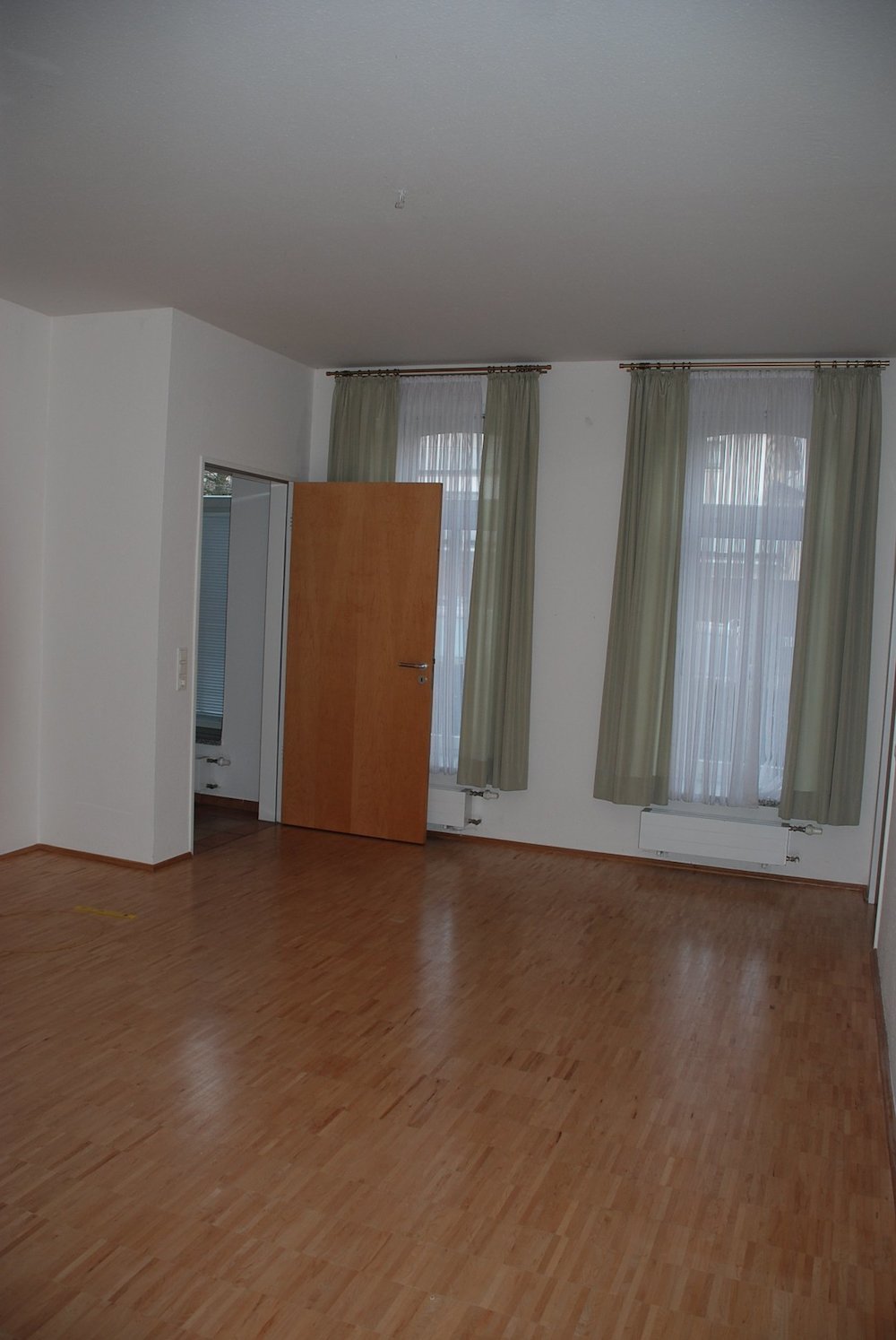 Schöne 3 Zimmer Wohnung im EG im Zentrum von Lohne Image 2