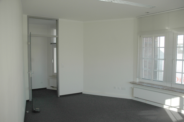 Büro oder Praxisräume mit Technikraum im 1. OG im Zentrum von Lohne Image 3